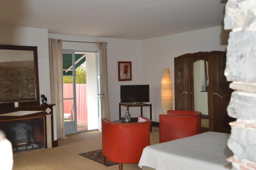 La Ferme Ostalapia Bed & Breakfast Ahetze Rom bilde